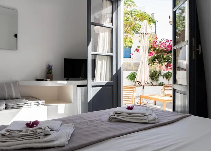 Vista Mare Hotel Naousa (Paros)