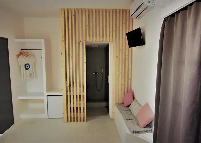 Vista Mare Hotel Naousa (Paros)