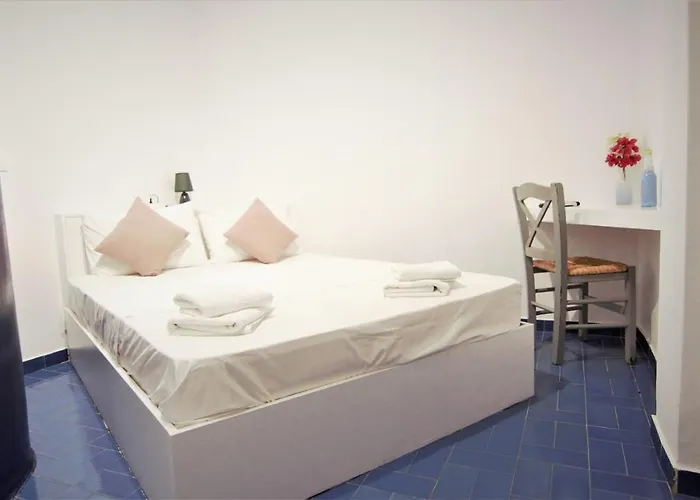 Vista Mare Hotel Naousa (Paros)